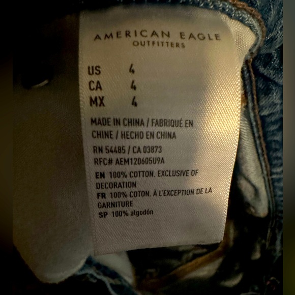 American Eagle embroidered 90s boyfriend shorts - Picture 7 of 7